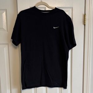 Nike Men's Tee in Black with White Logo Size Medium
